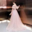 Meilleur Rougissant Rose Robe De Soirée 2020 Princesse Transparentes Encolure Dégagée Manches Courtes Plumes Appliques Fleur Perlage Train De Balayage Volants Dos Nu Robe De Ceremonie