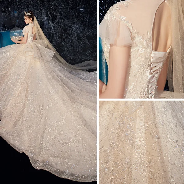 Vintage / Originale Champagne La Mariée Robe De Mariée 2020 Robe Boule Transparentes Col Haut Manches Courtes Dos Nu Appliques En Dentelle Paillettes Perlage Cathedral Train Volants