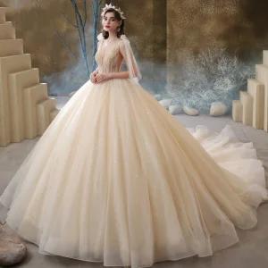 Luxe Champagne Bruids Trouwjurken 2020 Baljurk Doorzichtige Diepe V Hals Mouwloos Ruglooze Kralen Glans Tule Cathedral Train Ruche