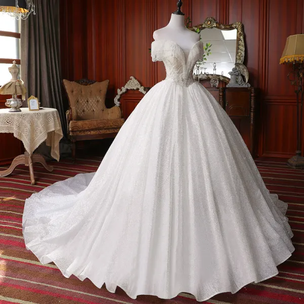 Best White Bridal Wedding Dresses 2020 Ball Gown Off-The-Shoulder Short Sleeve Backless Beading Tassel Glitter Tulle Chapel Train Ruffle