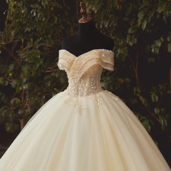 High-end Champagne Bridal Wedding Dresses 2020 Ball Gown Off-The-Shoulder Short Sleeve Backless Appliques Flower Beading Sequins Glitter Tulle Floor-Length / Long Ruffle