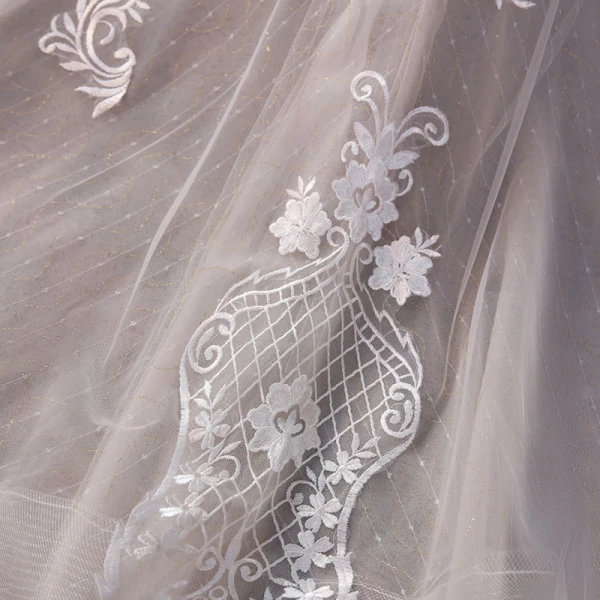 Haut de Gamme Champagne Transparentes La Mariée Robe De Mariée 2020 Trompette / Sirène De l'épaule Manches Courtes Dos Nu Appliques En Dentelle Perlage Perle Tribunal Train Volants