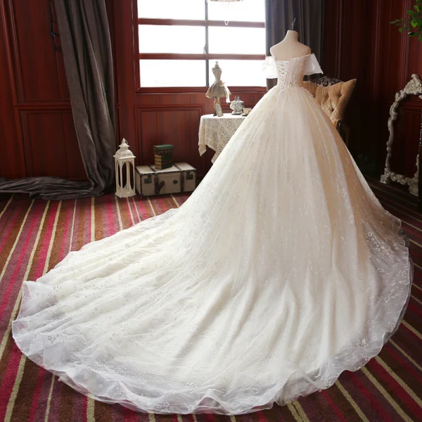 High-end Champagne Bridal Wedding Dresses 2020 Ball Gown Off-The-Shoulder Short Sleeve Backless Appliques Lace Beading Glitter Flower Tulle Cathedral Train Ruffle