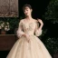 Style Victorien Champagne La Mariée Robe De Mariée 2020 Robe Boule De l'épaule Gonflée 3/4 Manches Dos Nu Appliques En Dentelle Fleur Perlage Glitter Tulle Cathedral Train Volants