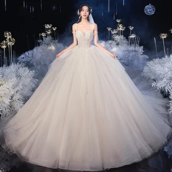 Luxe Ivoire La Mariée Robe De Mariée 2020 Robe Boule Encolure Dégagée Sans Manches Dos Nu Paillettes Perlage Cathedral Train Volants