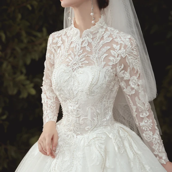 Chinese style Champagne Bridal Wedding Dresses 2020 Ball Gown High Neck Long Sleeve Backless Pierced Appliques Lace Beading Chapel Train