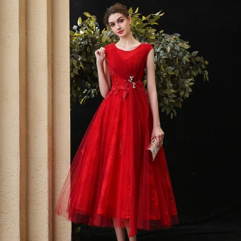 Chic Beautiful Red Homecoming Graduation Dresses 2020 A Line Princess Scoop Neck Sleeveless Appliques Lace Beading Tea Length Ruffle Formal Dresses