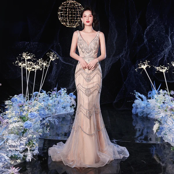 Luxe Champagne Robe De Soirée Avec Châle 2020 Trompette / Sirène Col v profond Sans Manches Fait main Perlage Train De Balayage Dos Nu Robe De Ceremonie