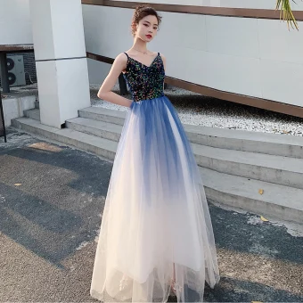 Chic Belle Bleu Marine Dégradé De Couleur Blanche Robe De Soirée 2020 Princesse Bretelles Spaghetti Sans Manches Paillettes Longue Volants Dos Nu Robe De Ceremonie