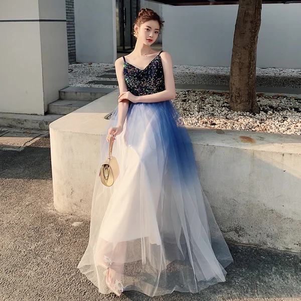 Chic / Belle Bleu Marine Dégradé De Couleur Blanche Robe De Soirée 2020 Princesse Bretelles Spaghetti Sans Manches Paillettes Longue Volants Dos Nu Robe De Ceremonie