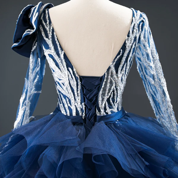 Luxe Bleu Roi Tapis rouge Robe De Soirée 2020 Princesse Transparentes Col v profond Manches Longues Appliques Paillettes Tribunal Train Volants en Cascade Dos Nu Robe De Ceremonie