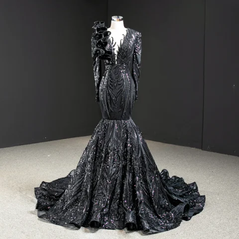 Magnífico Negro Alfombra roja Vestidos de noche 2020 Trumpet / Mermaid Transparentes V-cuello Profundo Manga Larga Apliques Lentejuelas Colas De La Corte Ruffle Vestidos Formales