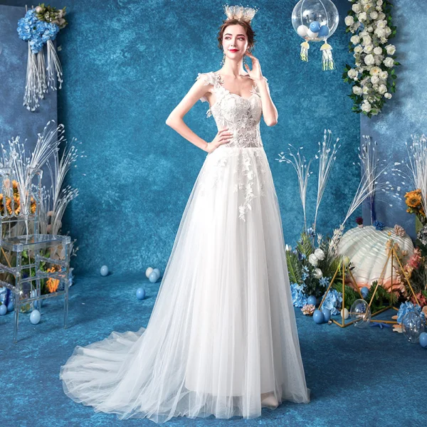 Illusion Affordable White Beach Pierced Wedding Dresses 2020 A-Line / Princess Shoulders Sleeveless Backless Appliques Flower Beading Sweep Train