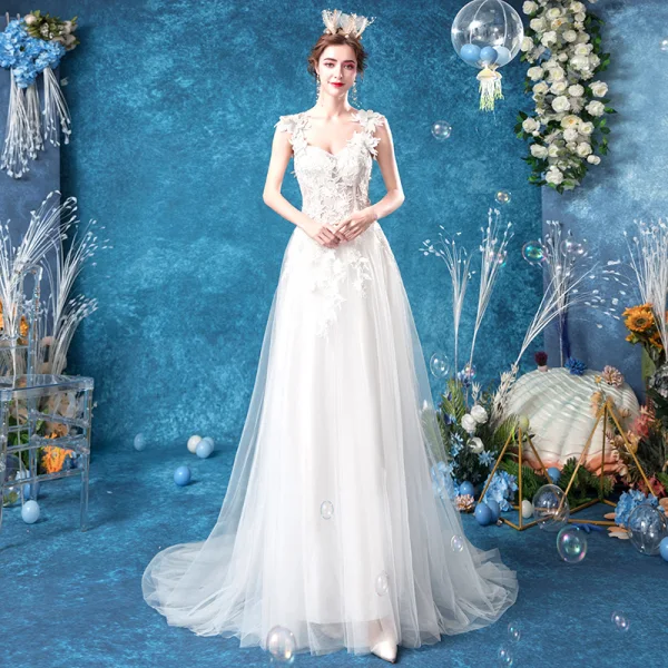 Illusion Affordable White Beach Pierced Wedding Dresses 2020 A-Line / Princess Shoulders Sleeveless Backless Appliques Flower Beading Sweep Train