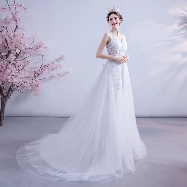 Illusion Affordable White Bridal Wedding Dresses 2020 A-Line / Princess V-Neck Sleeveless Backless Appliques Lace Court Train Ruffle