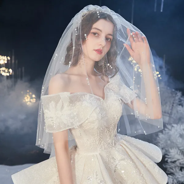 Chic / Belle Champagne La Mariée Robe De Mariée 2020 Robe Boule De l'épaule Manches Courtes Dos Nu Glitter Tulle Appliques En Dentelle Perlage Cathedral Train
