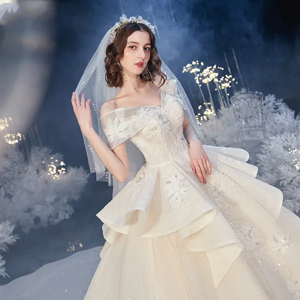 Chic / Belle Champagne La Mariée Robe De Mariée 2020 Robe Boule De l'épaule Manches Courtes Dos Nu Glitter Tulle Appliques En Dentelle Perlage Cathedral Train