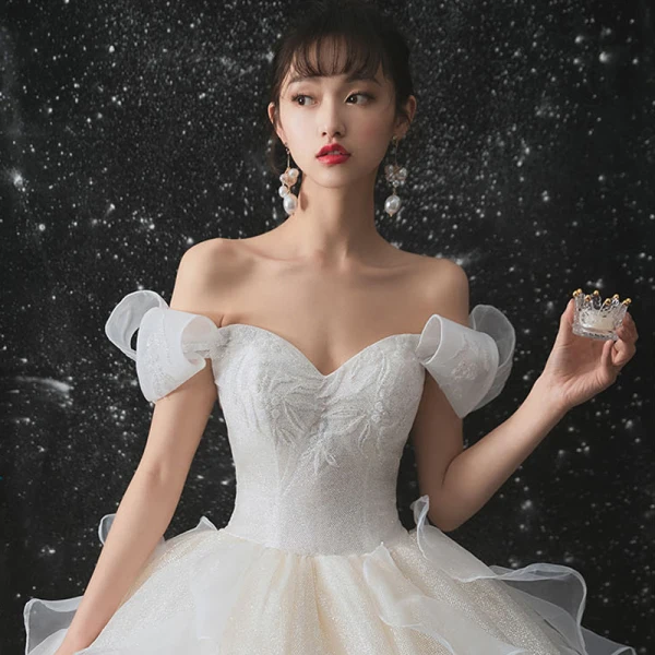 Cinderella Champagne Bridal Wedding Dresses 2020 Ball Gown Off-The-Shoulder Short Sleeve Backless Glitter Tulle Cathedral Train