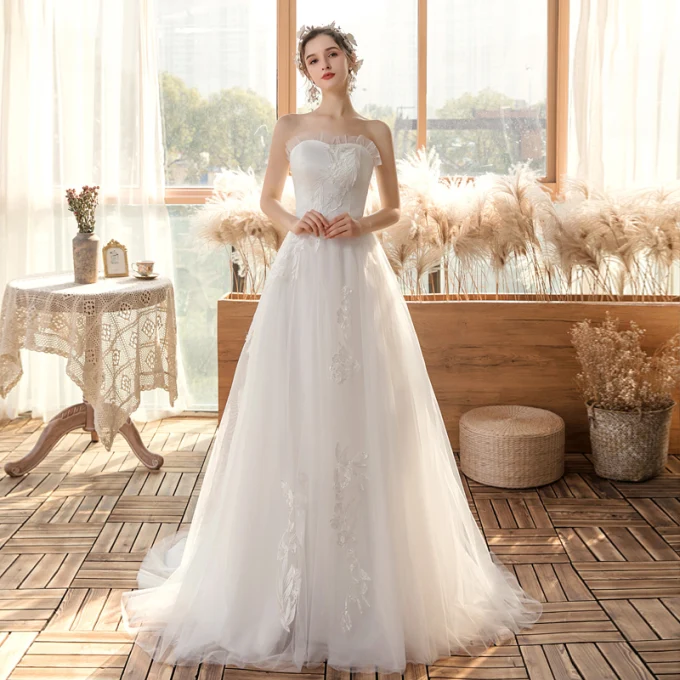 Rimelig Hvit Hage Utendørs Brudekjoler 2020 Prinsesse Kjæreste Uten Ermer Ryggløse Appliques Blonder Feie Tog Buste