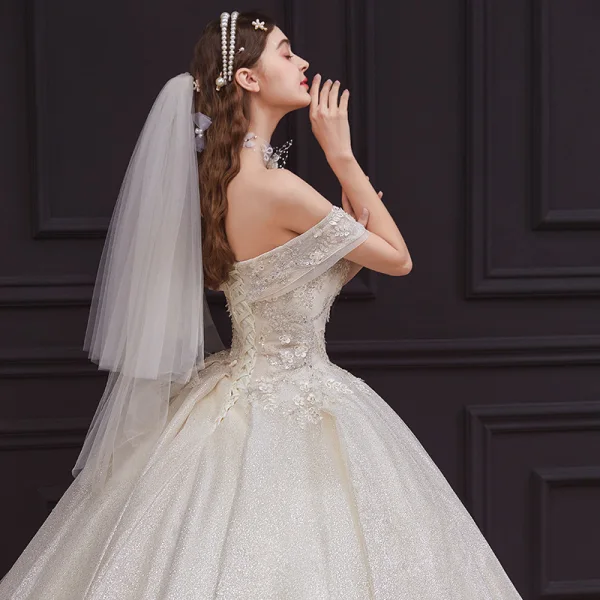 Best Champagne Bridal Wedding Dresses 2020 Ball Gown Off-The-Shoulder Short Sleeve Backless Appliques Lace Beading Glitter Tulle Floor-Length / Long Ruffle