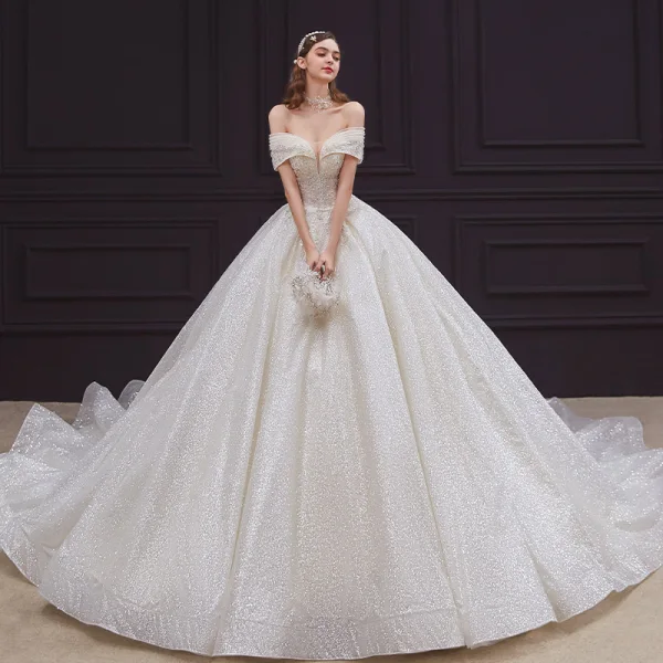 Bäst Champagne Brud Bröllopsklänningar 2020 Balklänning Av Axeln Korta ärm Halterneck Beading Paljetter Glittriga / Glitter Tyll Cathedral Train Ruffle