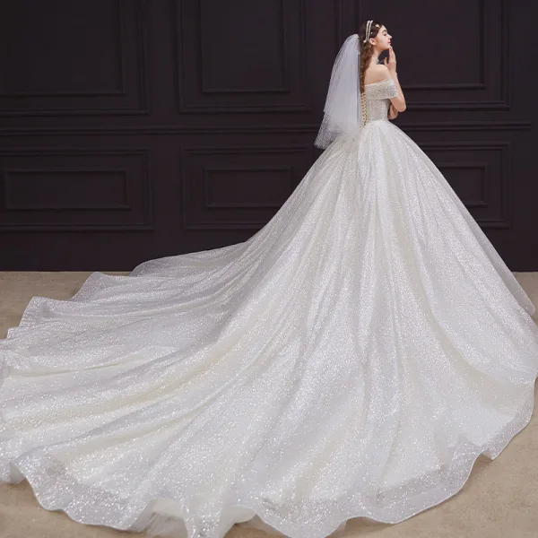 Bäst Champagne Brud Bröllopsklänningar 2020 Balklänning Av Axeln Korta ärm Halterneck Beading Paljetter Glittriga / Glitter Tyll Cathedral Train Ruffle