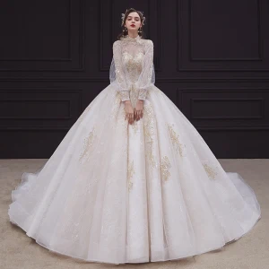 Style Victorien Champagne Transparentes La Mariée Robe De Mariée 2020 Robe Boule Col Haut Gonflée 3 4 Manches Dos Nu Appliques En Dentelle Perlage Perle Cathedral Train Volants