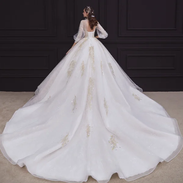 Style Victorien Champagne Transparentes La Mariée Robe De Mariée 2020 Robe Boule Col Haut Gonflée 3/4 Manches Dos Nu Appliques En Dentelle Perlage Perle Cathedral Train Volants