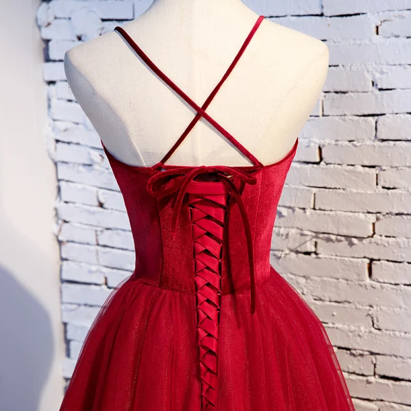 Simple Rouge Robe De Bal 2020 Princesse Bretelles Spaghetti Sans Manches Longue Dos Nu Volants Robe De Ceremonie
