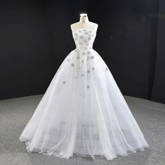 Luxury Gorgeous White Bridal Wedding Dresses 2020 Ball Gown Strapless Sleeveless Backless Handmade Beading Sweep Train Ruffle