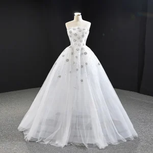 Luxury Gorgeous White Bridal Wedding Dresses 2020 Ball Gown Strapless Sleeveless Backless Handmade Beading Sweep Train Ruffle