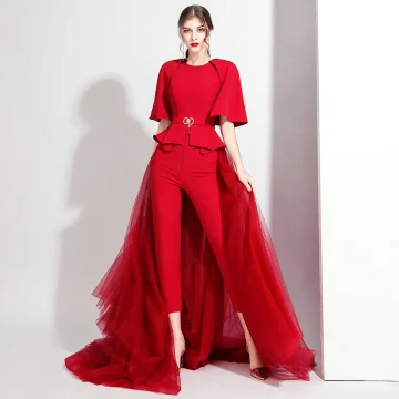 Mode Bordeaux Combinaison Avec Châle 2020 Encolure Dégagée Sans Manches Faux Diamant Ceinture Détachable Train De Balayage Robe De Soirée