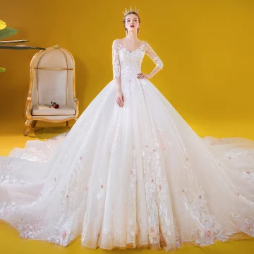 Romantisk Vita Brud Bröllopsklänningar 2020 Balklänning V Hals 3 4 Ärm Halterneck Appliqués Spets Blomma Beading Cathedral Train