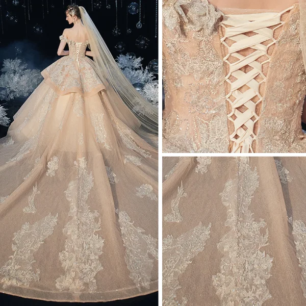 Schöne Champagner Hochzeits Brautkleider / Hochzeitskleider 2020 Ballkleid Off Shoulder Kurze Ärmel Rückenfreies Applikationen Spitze Pailletten Glanz Tülle Perlenstickerei Kathedrale Schleppe Rüschen