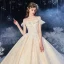 Chic / Belle Champagne La Mariée Robe De Mariée 2020 Robe Boule De l'épaule Manches Courtes Dos Nu Appliques En Dentelle Cathedral Train Volants