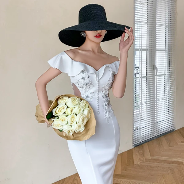 Chic / Beautiful White Evening Dresses 2020 Trumpet / Mermaid Off-The-Shoulder Short Sleeve Appliques Lace Beading Sequins Floor-Length / Long Ruffle Backless Formal Dresses