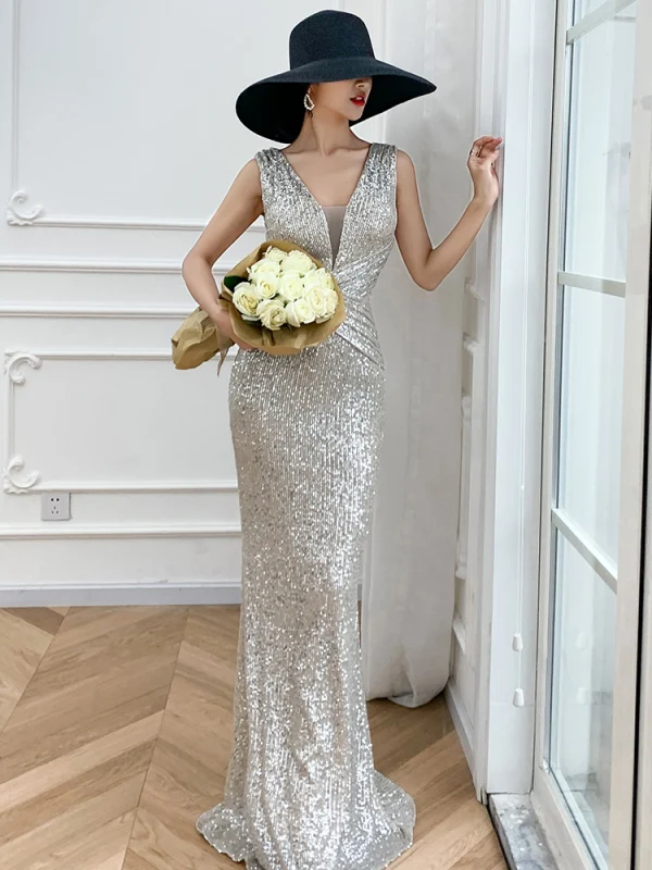 Scintillantes Argenté Paillettes Robe De Soirée 2020 Trompette / Sirène Transparentes Col v profond Sans Manches Longue Dos Nu Robe De Ceremonie