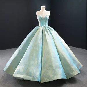 Luxus Herrlich Lindgrün Satin Ballkleider 2020 Ballkleid Spaghettiträger Ärmellos Perlenstickerei Lange Rüschen Rückenfreies Festliche Kleider
