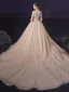 Luksus Champagne Bryllups Brudekjoler 2020 Ballkjole V-Hals Korte Ermer Håndlaget Beading Perle Glitter Tyll Chapel Train