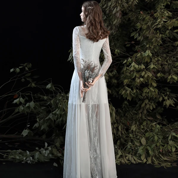 Modest / Simple Summer White Beach Wedding Dresses 2020 A-Line / Princess Scoop Neck Long Sleeve Appliques Lace Floor-Length / Long Ruffle
