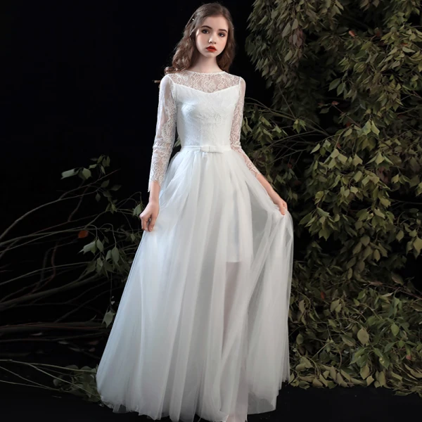 Modest / Simple Summer White Beach Wedding Dresses 2020 A-Line / Princess Scoop Neck Long Sleeve Appliques Lace Floor-Length / Long Ruffle