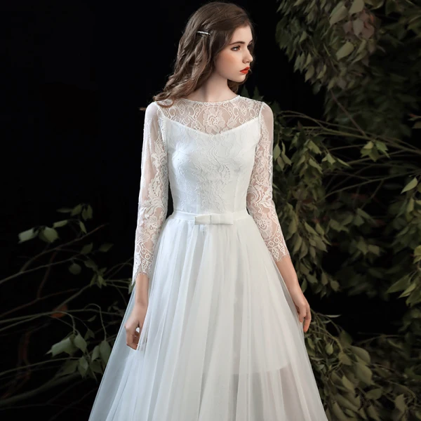 Modest / Simple Summer White Beach Wedding Dresses 2020 A-Line / Princess Scoop Neck Long Sleeve Appliques Lace Floor-Length / Long Ruffle