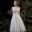 Eleganta Champagne Stranden Bröllopsklänningar 2020 Prinsessa V-Hals Ärmlös Halterneck Appliqués Spets Te-längd