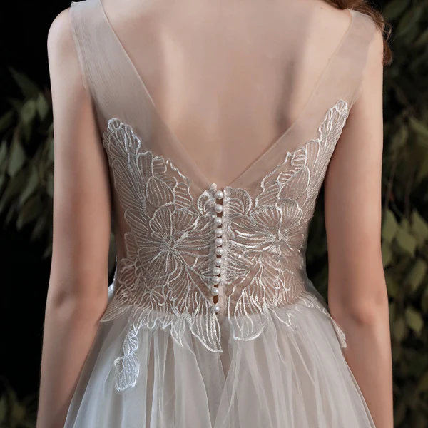 Eleganta Champagne Stranden Bröllopsklänningar 2020 Prinsessa V-Hals Ärmlös Halterneck Appliqués Spets Te-längd
