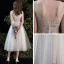 Eleganta Champagne Stranden Bröllopsklänningar 2020 Prinsessa V-Hals Ärmlös Halterneck Appliqués Spets Te-längd