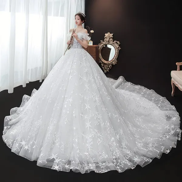 Chic / Beautiful White Bridal Wedding Dresses 2020 Ball Gown Off-The-Shoulder Short Sleeve Star Backless Appliques Lace Beading Cathedral Train Ruffle