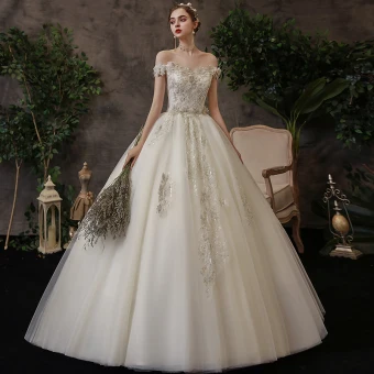 Abordable Ivoire La Mariée Robe De Mariée 2020 Robe Boule De L 039 Épaule Manches Courtes Dos Nu Appliques En Dentelle Perlage Longue Volants