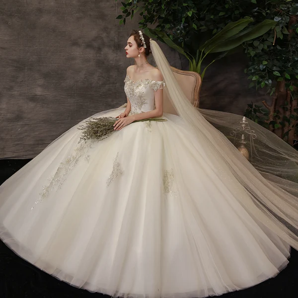 Affordable Ivory Bridal Wedding Dresses 2020 Ball Gown Off-The-Shoulder Short Sleeve Backless Appliques Lace Beading Floor-Length / Long Ruffle