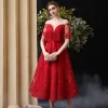 Chic / Beautiful Burgundy Homecoming Graduation Dresses With Shawl 2020 A-Line / Princess See-through Square Neckline Sleeveless Appliques Lace Rhinestone Tea-length Ruffle Backless Formal Dresses