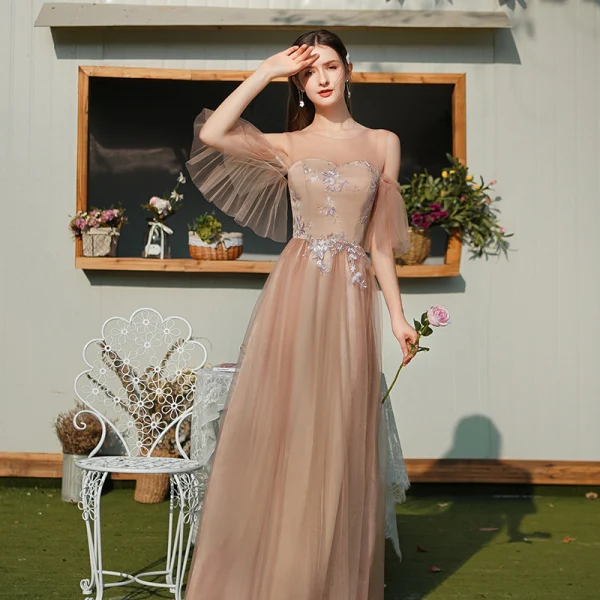 Élégant Marron Robe Demoiselle D'honneur 2020 Princesse Dos Nu Appliques En Dentelle Longue Volants